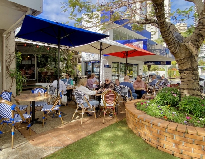 Le Jardin Cafe Restaurant Main Beach | Must Do Gold Coast